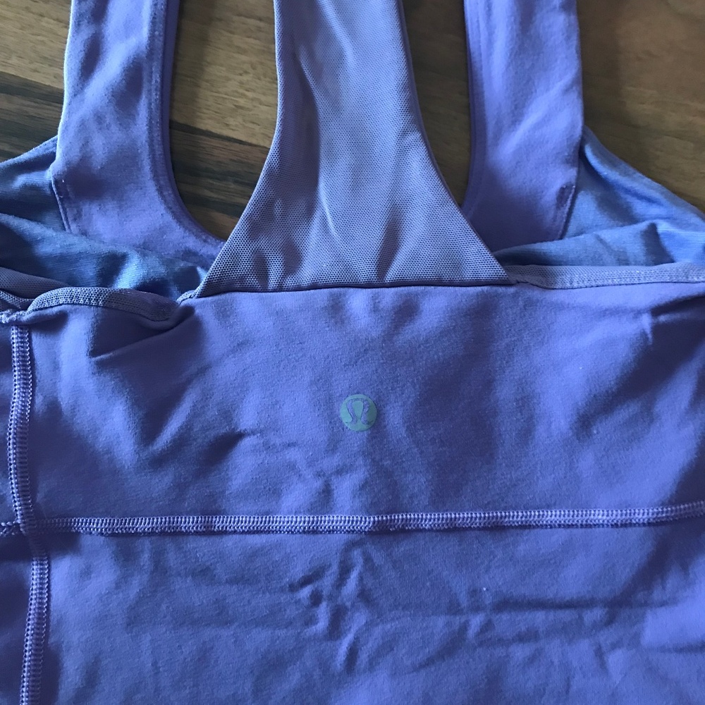 lululemon racerback top with built in bra